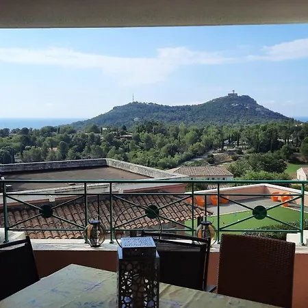 Huuummm C'est La ! Beau T2 Cap Esterel Village Avec Clim ! Apartament Saint-Raphaël